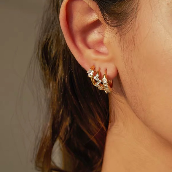 18K Gold Plated Cubic Zirconia Earrings - Picture 3 of 5